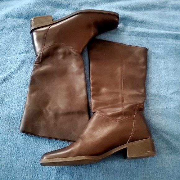 Naturalizer MidCalf Brown Leather Pull On Square Toe Boots  6 - Picture 2 of 6